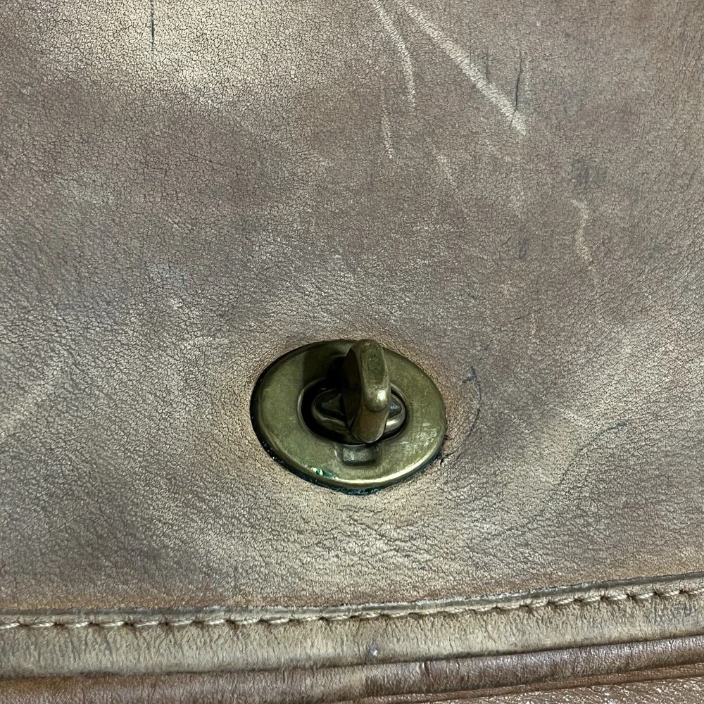 Vintage Coach 1970s Courier Bonnie Cashin City Bag Full Grain Leather Glove Tan